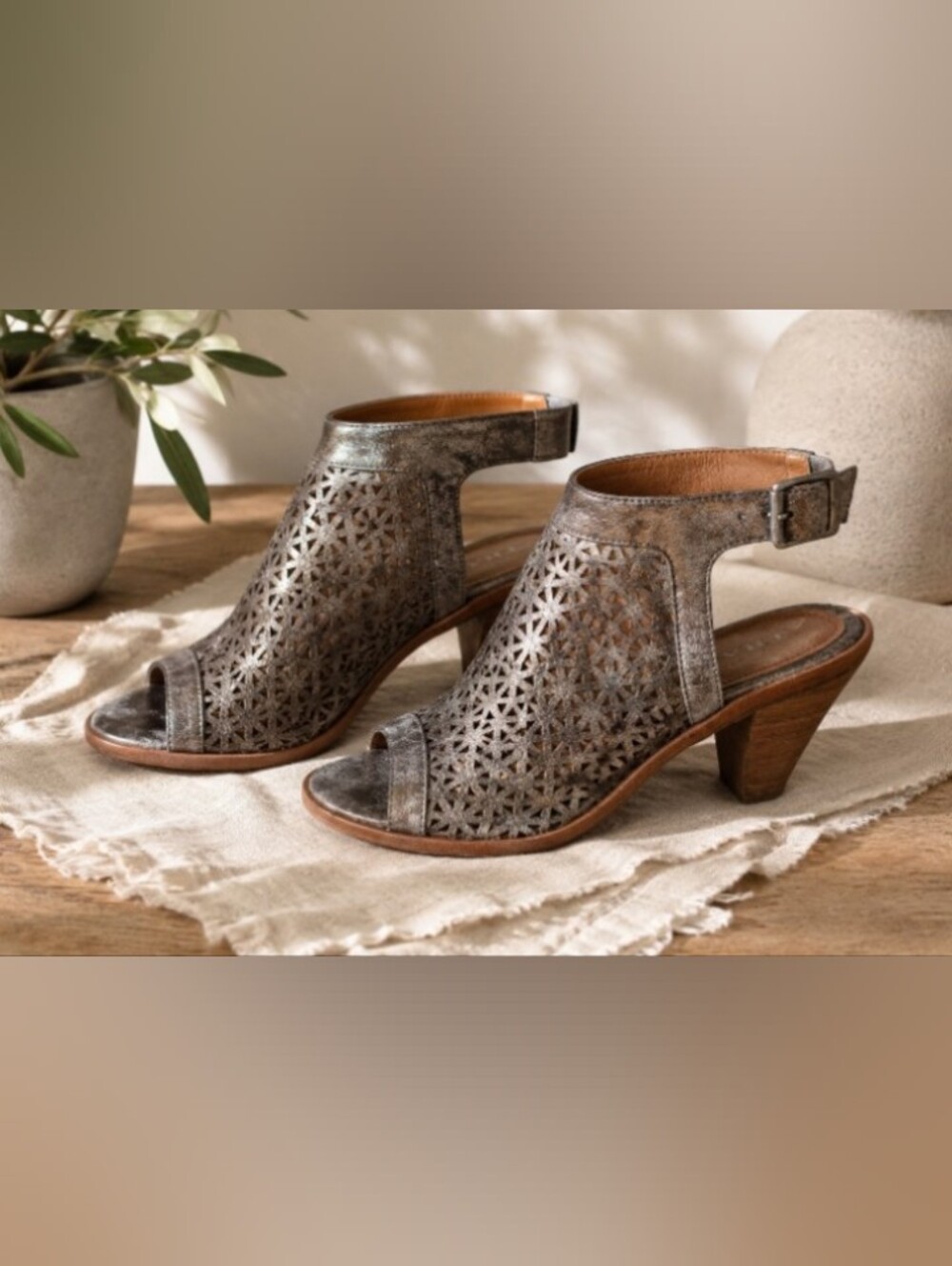 Trask Parker Leather Slingback Pewter Heel Sandals 9.5 M